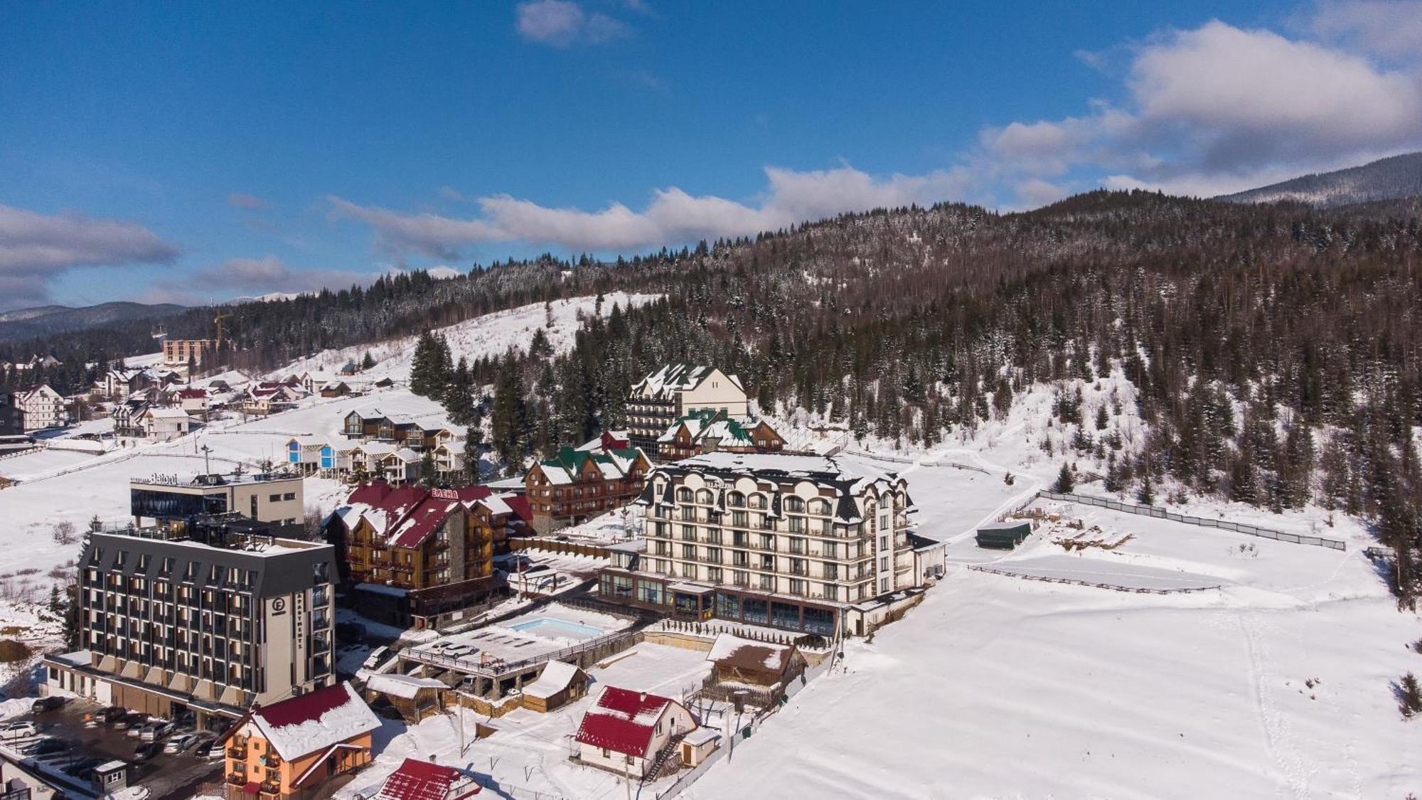 Elena Spa Resort Bukovel Exterior photo